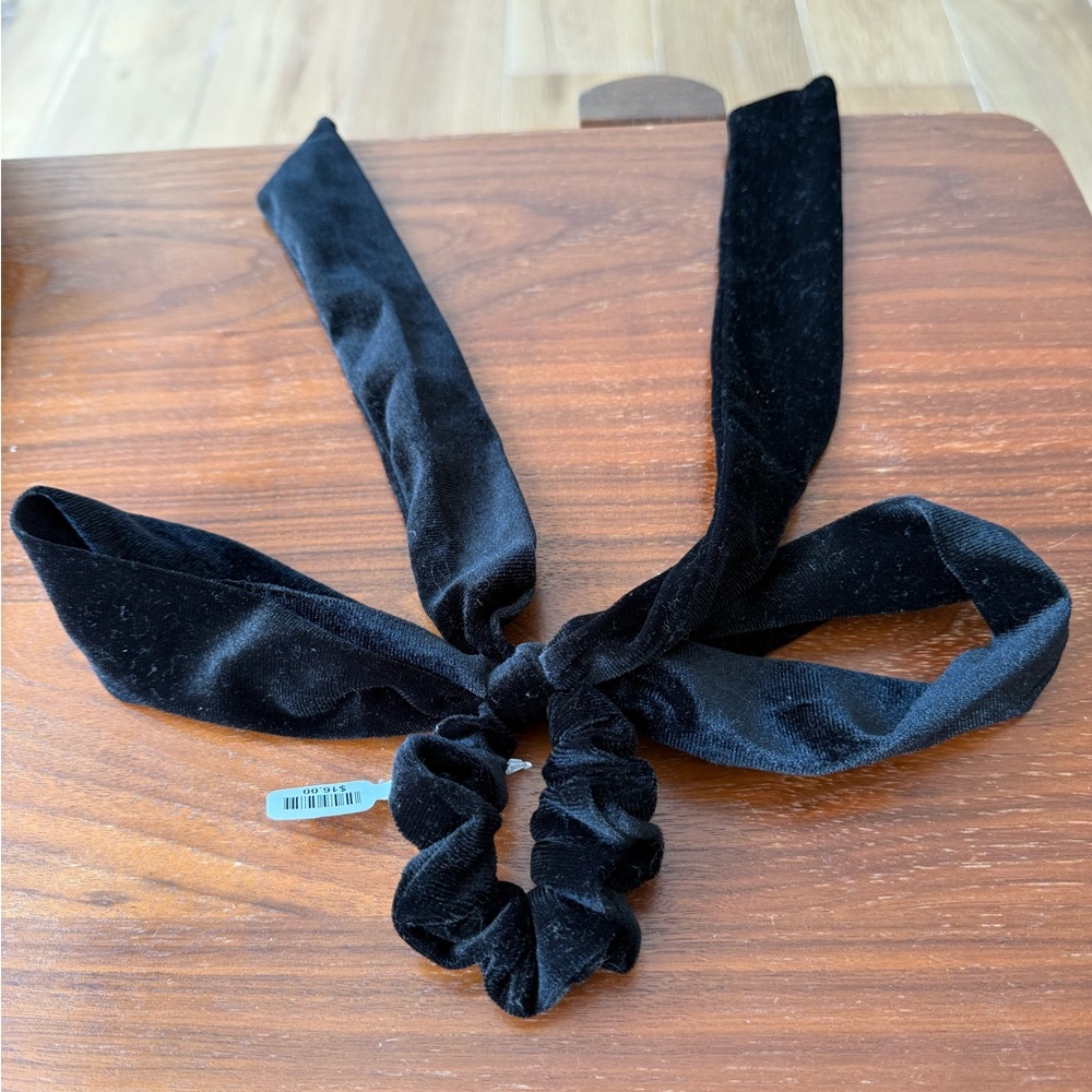Elegant Black Velvet Hair Tie